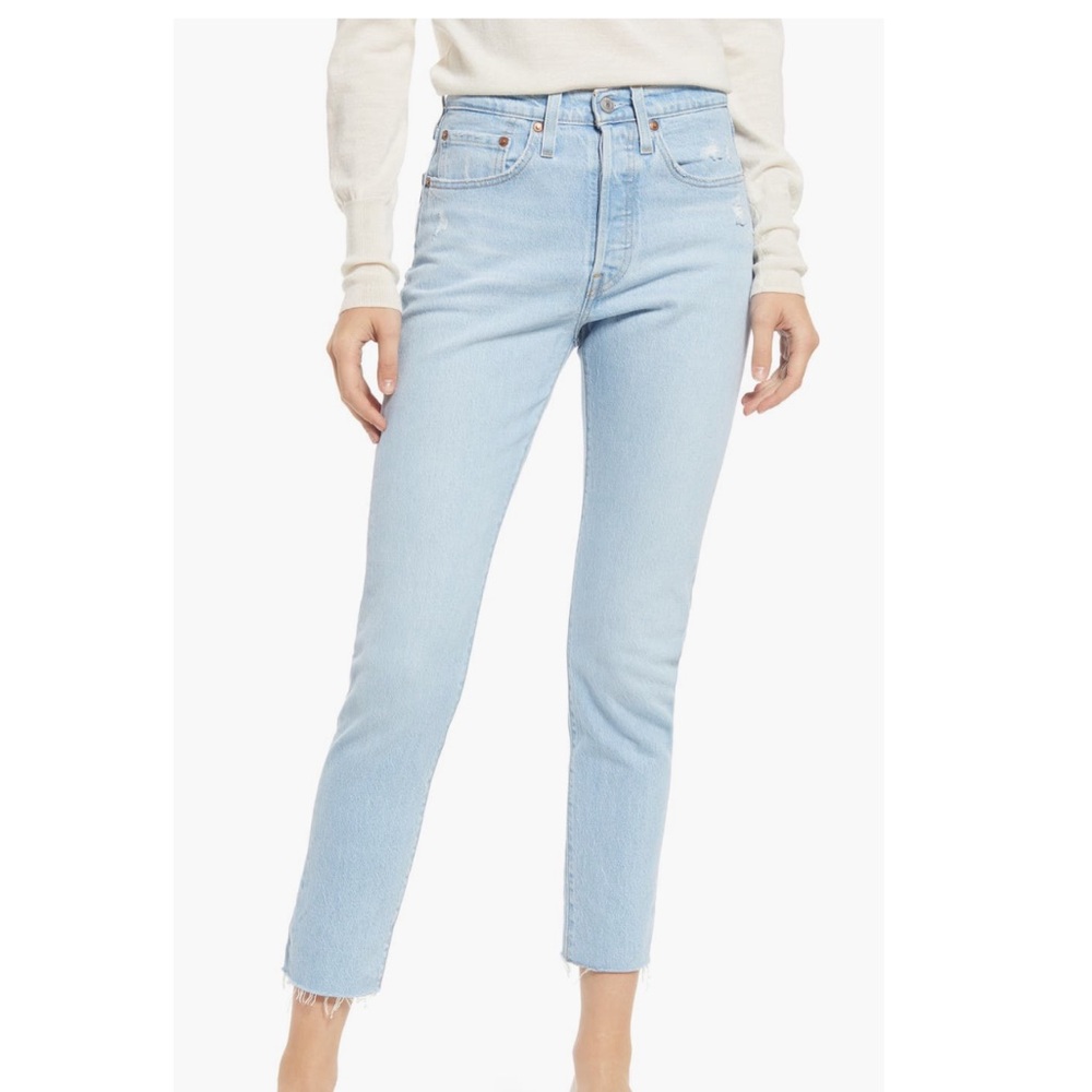 Levi's Women's Light Blue Ankle Jeans
